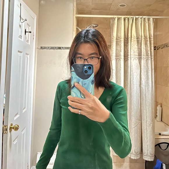 Green Zara V-neck sweater, size S - Picture 4 of 4